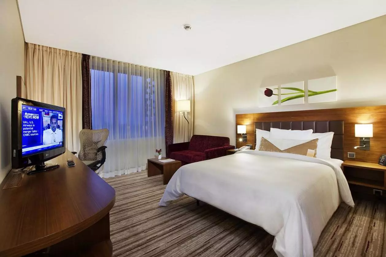 HILTONGARDENINN_SHABAVIZ (15).jpg